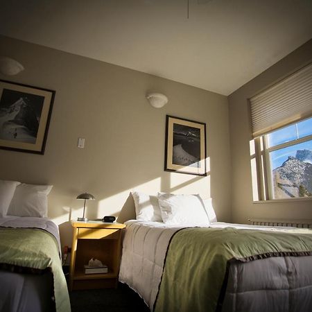 Ywca Banff Hotel Dış mekan fotoğraf